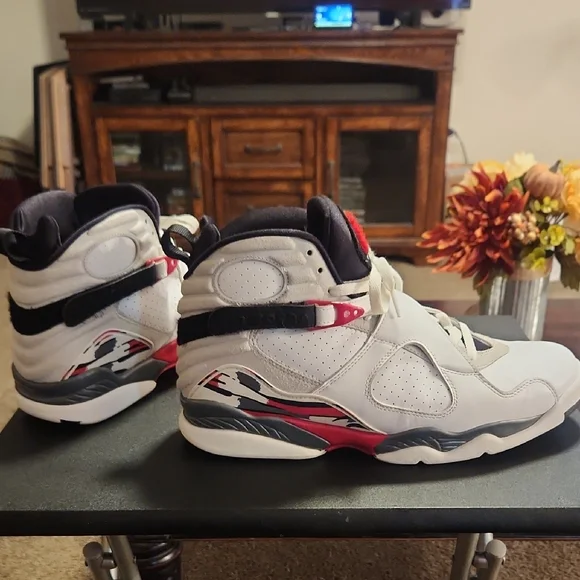 Jordan 8 "Bugs Bunny" - Picture 4 of 7